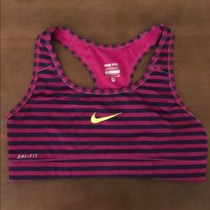 Nike Pro Sports Bra